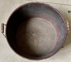 lot 367 image: Vintage Wooden Bucket