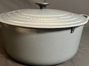 lot 138 image: Le Creuset Covered Stockpot