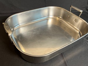 lot 137 image: All-Clad Roasting Pan