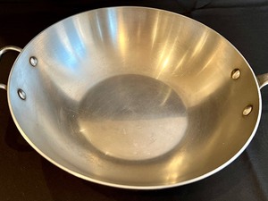 lot 139 image: All-Clad Covered CookwarePan w Lid