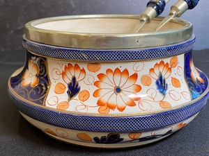 lot 170 image: Vintage Serving Bowl w Matching Utensils