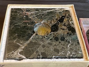 lot 320 image: Marble Decorative Tealight Holders and Floral Frog