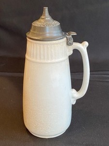 lot 321 image: Bennettys Antique Syrup Pitcher