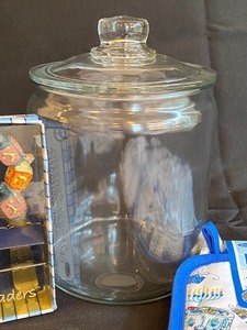 lot 319 image: Chanukah Kitchen Linens and Lidded Glass Jar
