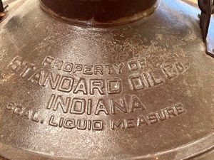 lot 371 image: Vintage Five Gallon Oil Can
