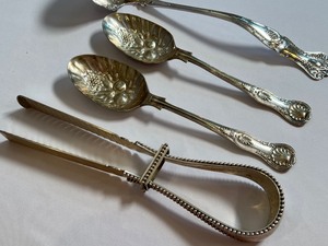 lot 349 image: Four Vintage Serving Utensils