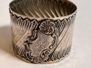 lot 347 image: Vintage Napkin Ring