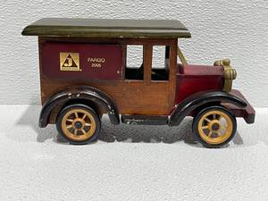 Wood Model Truck 2005