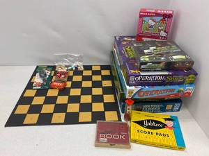 Group of vintage games some may be missing parts.