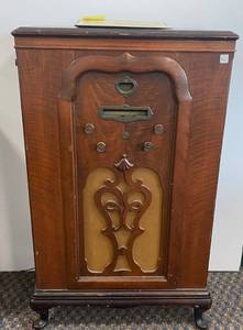 Vintage American Bosch Radio Super-Heterodyne