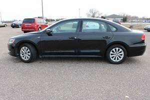 2014 Volkswagen Passat Wolfsburg