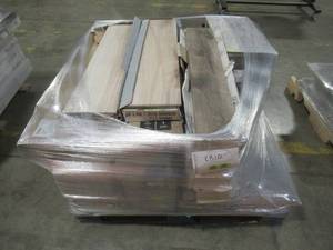 LARGE WHOLESALE PALLET (Approximately 35 Pieces) Of Retail Shelf Pulls - Miscellaneous Floor And Wall Tile