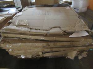 WHOLESALE MIXED PALLET OF MISCELLANEOUS GLASS TABLE TOPS
