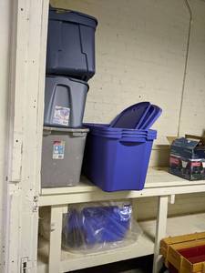 lot 433 image: 10 x 15 Storage Unit