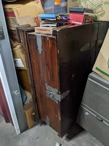 lot 421 image: 5 x 6 Storage Unit