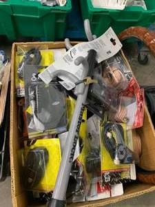 lot 52 image: ASSORTED RADIOTRUCK ITEMS