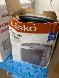 lot 57 image: LASKO CERAMIC HEATER
