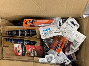 lot 71 image: ASSORTED BOX OF A SPARK PLUGS