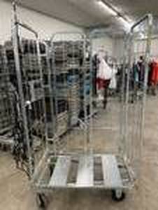 lot 83 image: 4 ROLLING CAGE CARTS