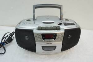 lot 79 image: Lennox AMFM  radio with cassette and cd players