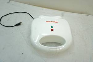 lot 96 image: Snackmaster sandwich maker