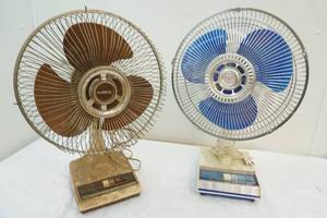 lot 103 image: table fans