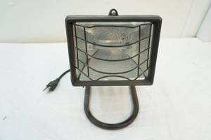 lot 108 image: Regent Lighting work light