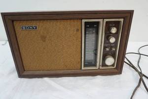 lot 111 image: Sony AMFM radio
