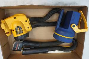 lot 135 image: Black & Decker Shark Light