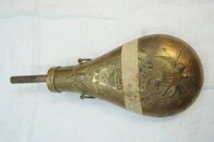 lot 148 image: antique gun powder flask