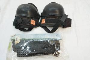lot 149 image: Beretta leather gloves