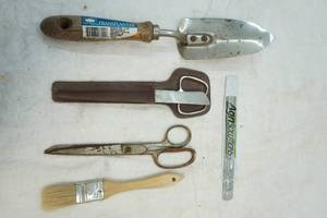 lot 167 image: stainless steel scissors and hand shovel