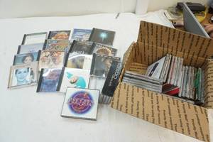 lot 207 image: music CDs