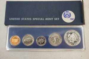 lot 302 image: United States Special Mint set 1967