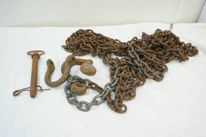 lot 273 image: chain