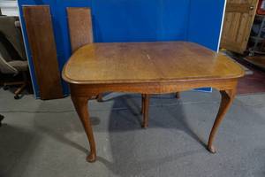 lot 267 image: table