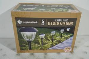 NEW Members Mark 5 Piece Oil Rubbed Bronze LED Solar Path Lights