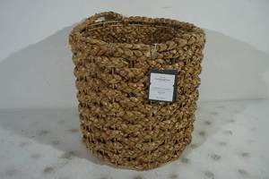 NEW Threshold Handcrafted Seagrass Storage Basket