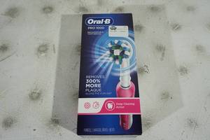 NEW Oral-B Pro 1000 Rechargeable Toothbrush