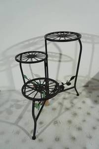 NEW Country Apple Metal Plant Stand