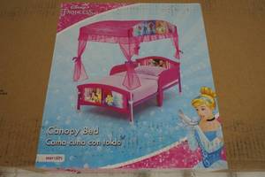 NEW Delta Disney Princess Canopy Toddler Bed