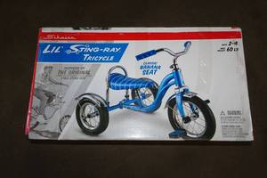 NEW Schwinn Lil Sting Ray Tricycle with Banana Seat