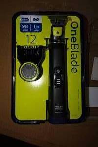 Philips Norelco OneBlade Pro TrimmerShaver