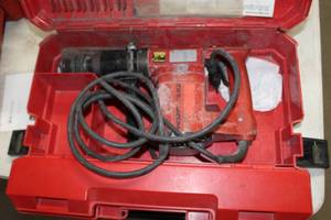 lot 309 image: Hilti TE 22 Rotary Hammer Drill, Plastic Case