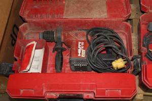 lot 316 image: Hilti TE 15 Rotary Hammer Drill, Plastic Case