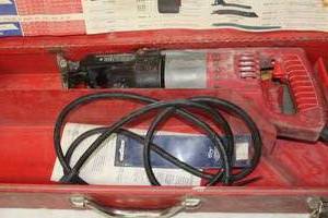 lot 333 image: Milwaukee Sawzall Heavy Duty Reciprocating Saw, Metal Case