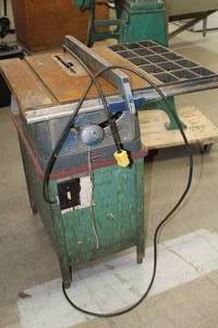lot 291 image: Vintage Craftsman (King Seeley) 103.22160 8 Tilting Arbor Table Saw
