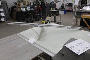 lot 356 image: Roof Shovel