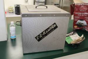 lot 368 image: Porta-Chef E-Z-Kamper PSES Camp Oven