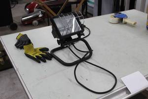 lot 365 image: Regent Lighting Corp PQ33 Shop Work Light